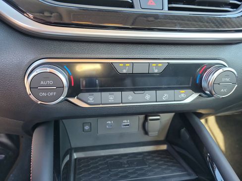 New 2025 Nissan Altima 2.5 SR w/ SR Premium Package image 24