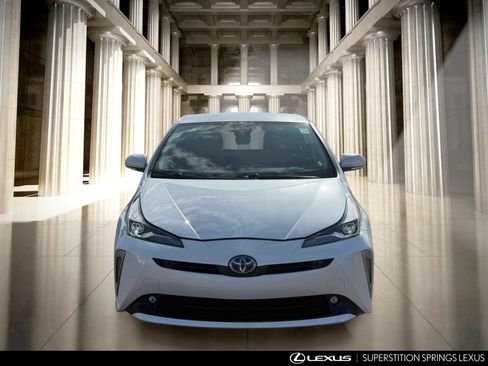 Used 2022 Toyota Prius XLE w/ Advanced Technology Package AWD/4WD image 3
