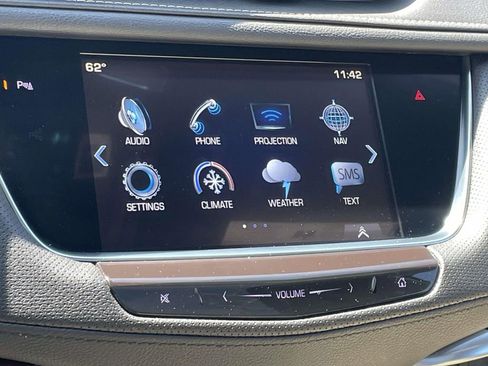 Used 2018 Cadillac XT5 Premium Luxury FWD image 28