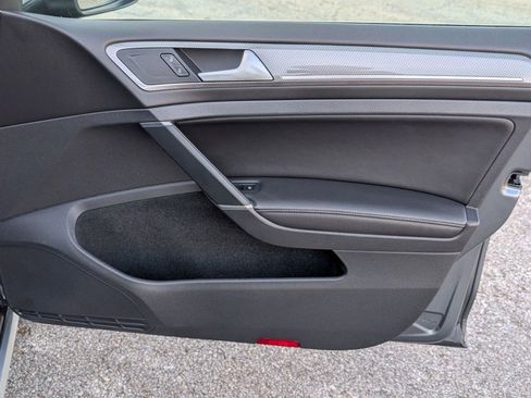 Used 2017 Volkswagen Golf Alltrack SE image 37