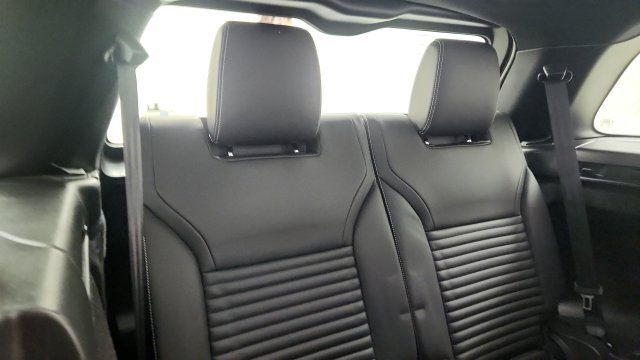 Used 2025 Land Rover Discovery S AWD/4WD image 41