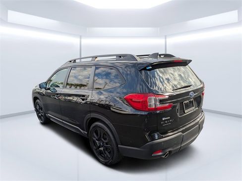Used 2023 Subaru Ascent Onyx Edition Limited image 5