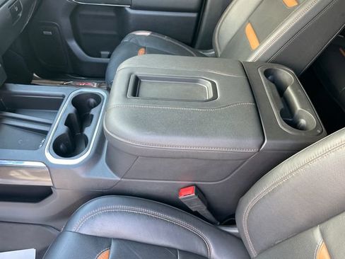 Used 2022 GMC Sierra 1500 AT4 w/ AT4 Preferred Package AWD/4WD image 27