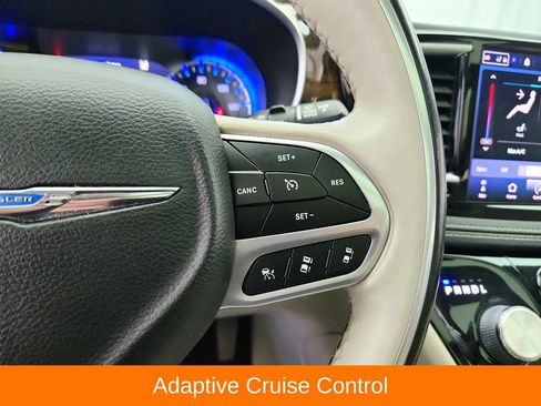Used 2021 Chrysler Pacifica Limited w/ Premium & Safety Sphere Group AWD/4WD image 27