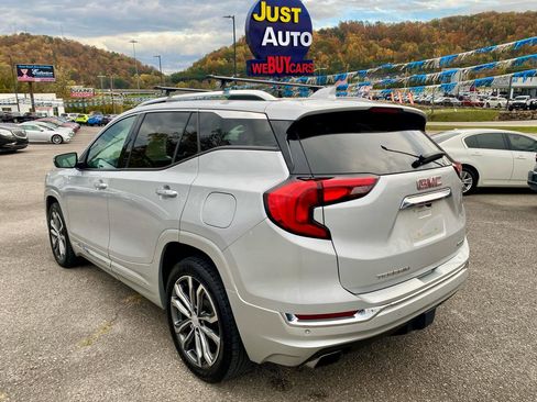 Used 2018 GMC Terrain Denali w/ Advanced Safety Package AWD/4WD image 5