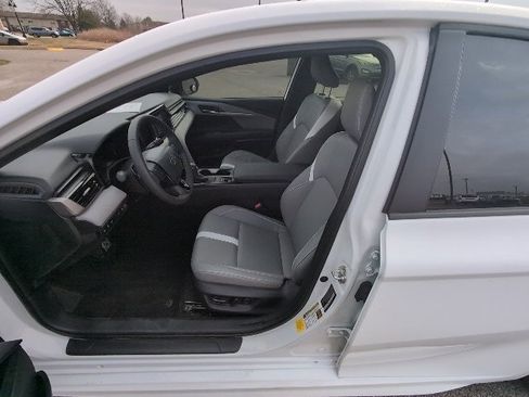 Certified 2025 Toyota Camry SE image 10