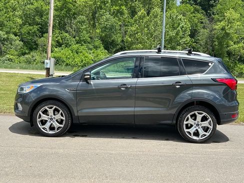 Used 2019 Ford Escape Titanium FWD image 5