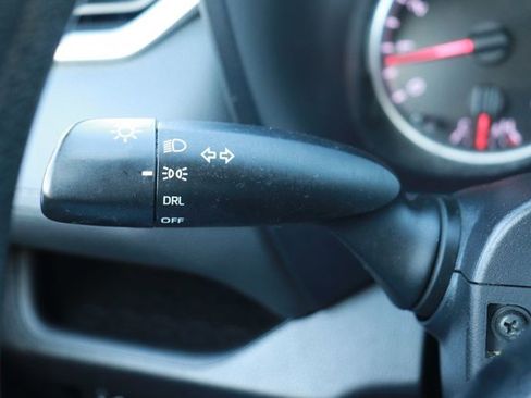 Used 2021 Toyota RAV4 LE image 14