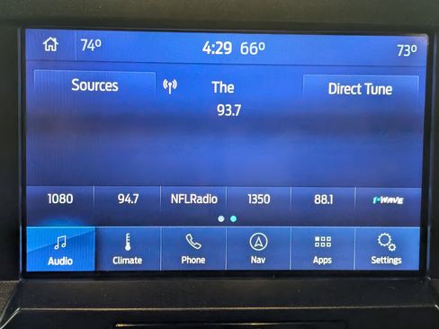 Used 2020 Ford F150 Platinum w/ Equipment Group 701A Luxury image 17