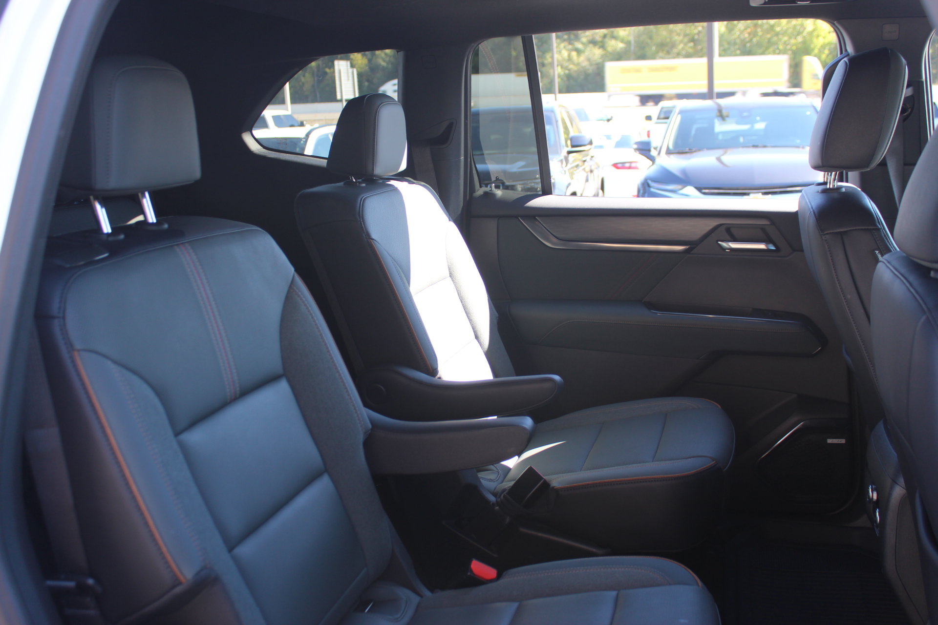 Used 2024 GMC Acadia AT4 w/ Super Cruise Package AWD/4WD image 35