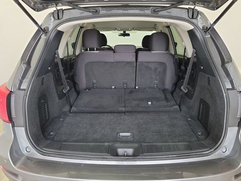 Used 2020 Nissan Pathfinder S FWD image 9