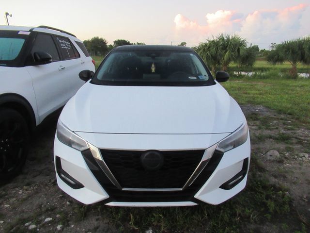 Used 2022 Nissan Sentra SR FWD image 2