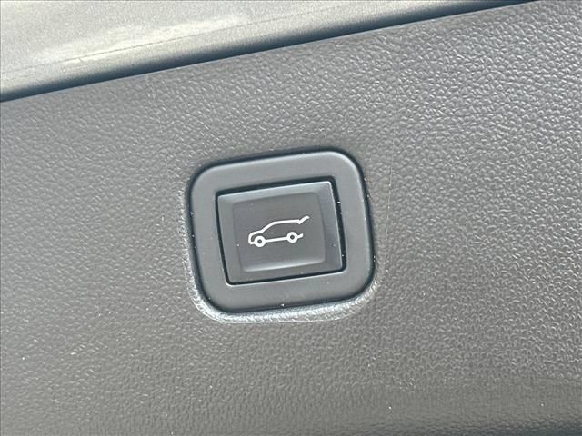 Certified 2023 Chevrolet Blazer RS w/ Driver Confidence II Package FWD image 12