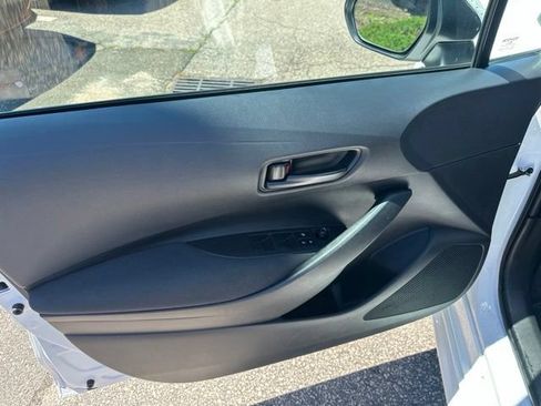 Used 2025 Toyota Corolla LE FWD image 14