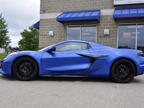 Used 2023 Chevrolet Corvette Z06 image 4