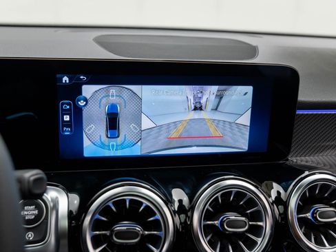 New 2026 Mercedes-Benz GLB 35 AMG 4MATIC image 29