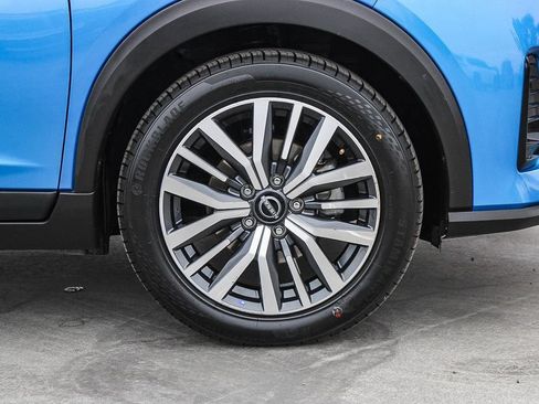 Used 2024 Nissan Kicks SR FWD image 10