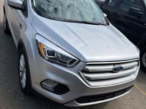 Used 2019 Ford Escape SEL AWD/4WD image 6