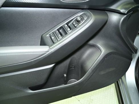 Used 2025 Subaru Crosstrek 2.0i Premium image 27