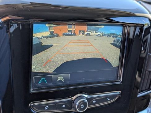 Used 2018 Chevrolet Traverse LS FWD image 28