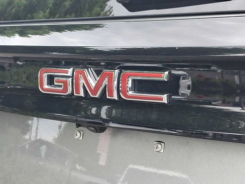 Used 2026 GMC Acadia Elevation w/ Elevation Premium Package AWD/4WD image 33