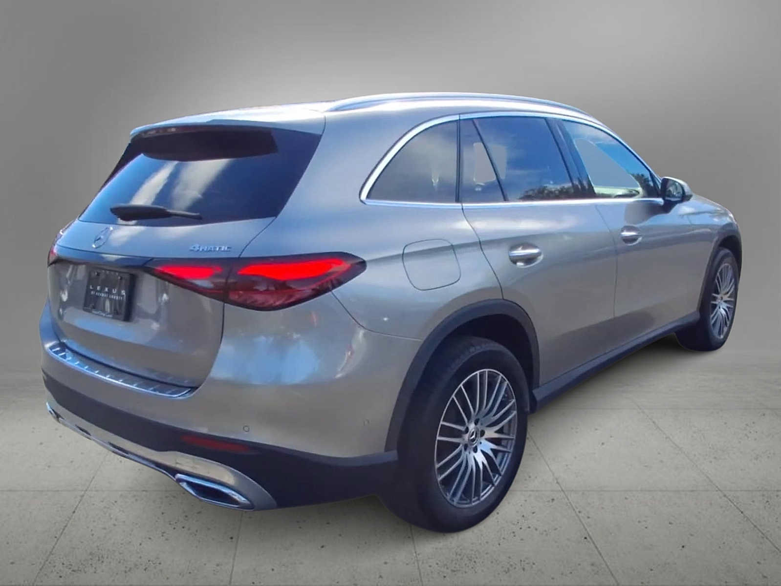 Used 2023 Mercedes-Benz GLC 300 4MATIC image 8