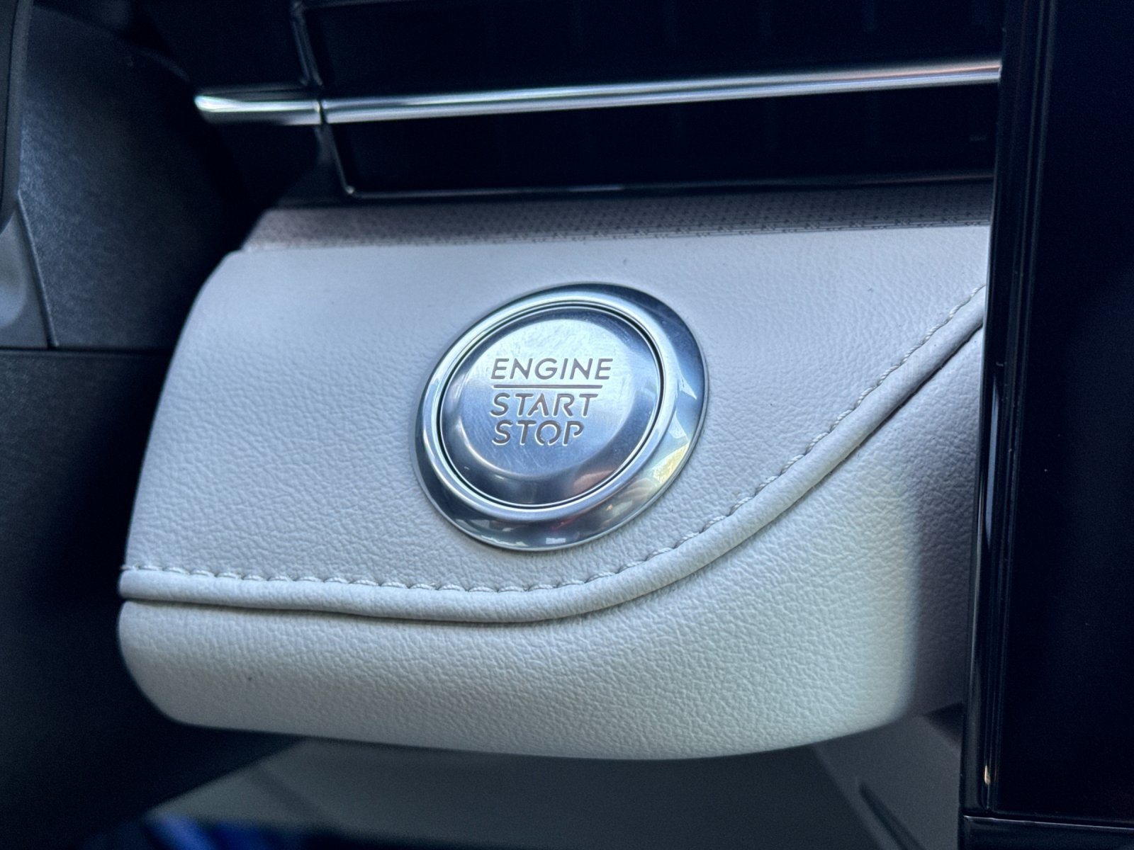 New 2026 Lincoln Nautilus Premier AWD/4WD image 22
