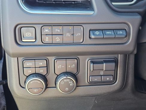 Used 2021 Chevrolet Tahoe High Country AWD/4WD image 27