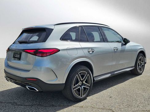 Used 2026 Mercedes-Benz GLC 300 image 3