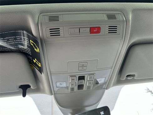 New 2026 Volkswagen Taos SE image 26