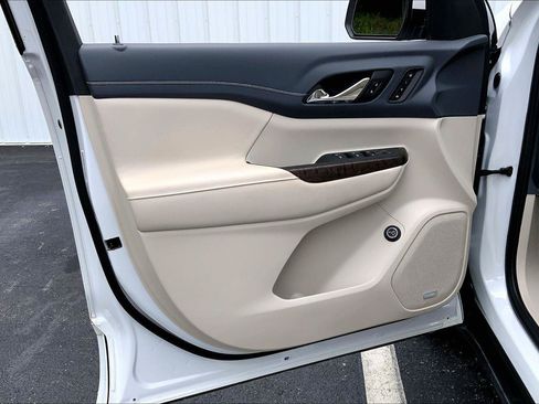 Used 2023 GMC Acadia Denali w/ Trailering Package FWD image 22