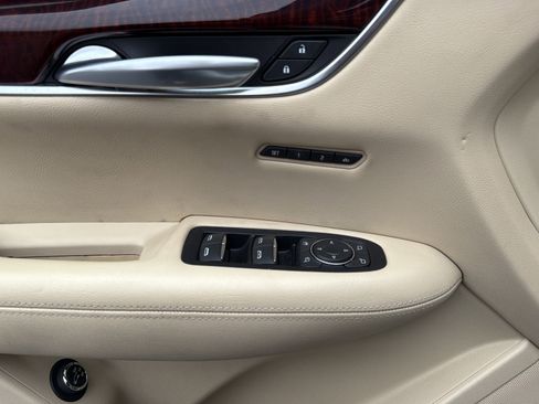 Used 2018 Cadillac XT5 Luxury w/ LPO, Wheel Lock Package image 36