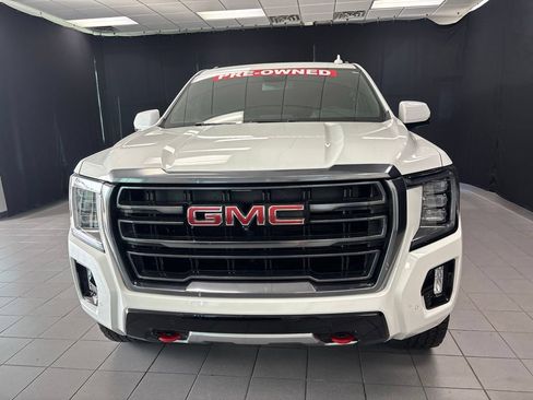 Used 2024 GMC Yukon AT4 w/ Technology Package AWD/4WD image 7