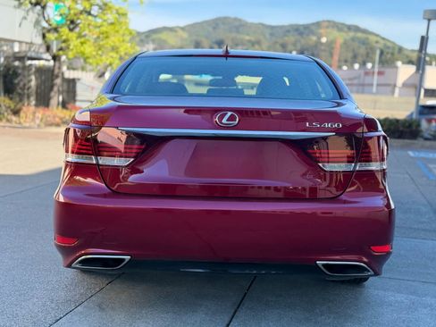 Used 2014 Lexus LS 460 w/ Comfort Package image 4