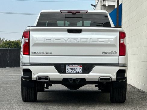 Certified 2023 Chevrolet Silverado 1500 High Country w/ High Country Premium Package AWD/4WD image 5
