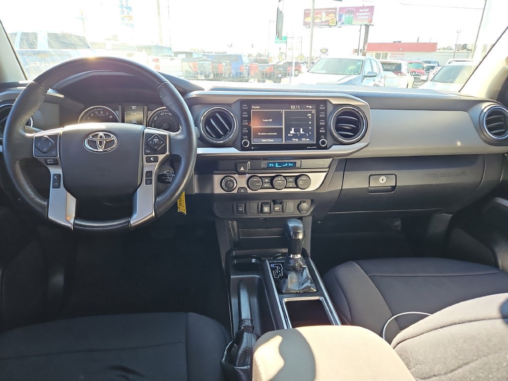 Used 2022 Toyota Tacoma SR5 AWD/4WD image 9