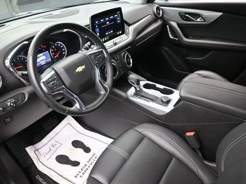 Used 2023 Chevrolet Blazer LT FWD image 18
