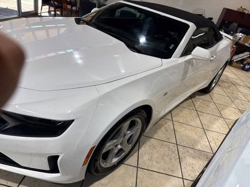 Used 2020 Chevrolet Camaro LT image 6