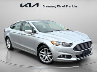 Used 2016 Ford Fusion SE w/ Equipment Group 202A image 1