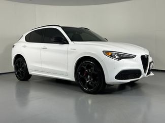 Used 2023 Alfa Romeo Stelvio Veloce AWD/4WD video 1