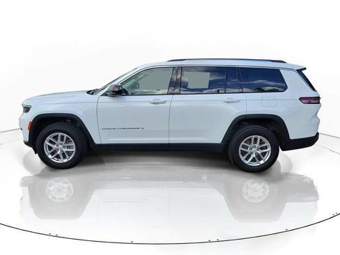 Used 2023 Jeep Grand Cherokee L Laredo AWD/4WD image 5
