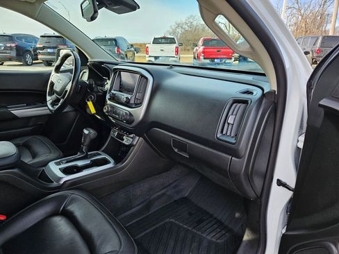 Used 2021 Chevrolet Colorado LT w/ Safety Package image 36