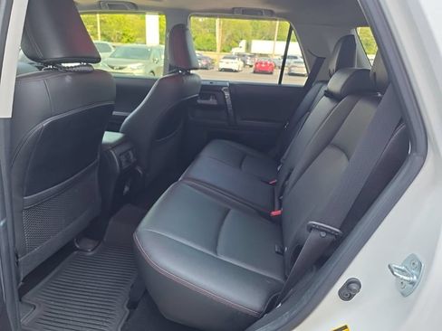 Used 2021 Toyota 4Runner TRD Off-Road Premium w/ Moonroof Package AWD/4WD image 12