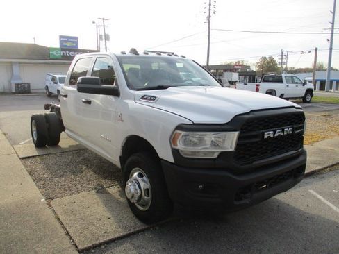 Used 2022 RAM 3500 Tradesman w/ Chrome Appearance Group image 3