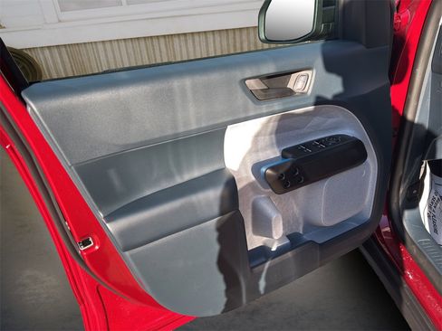 New 2026 Ford Maverick XLT w/ Equipment Group 301A image 30