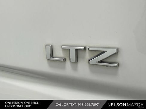 Used 2023 Chevrolet Silverado 1500 LTZ AWD/4WD image 17