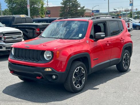 Used 2016 Jeep Renegade Trailhawk AWD/4WD image 9