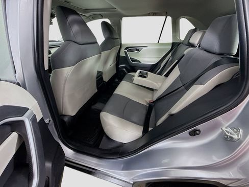 Used 2022 Toyota RAV4 XLE w/ Convenience Package image 17