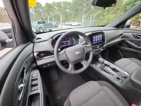 Certified 2023 Chevrolet Traverse LT image 14