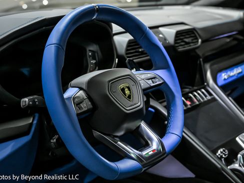 Used 2023 Lamborghini Urus S image 24
